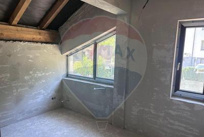 VILA NOUA DE VANZARE in zona Parcul Mare (Regina Maria) - 7