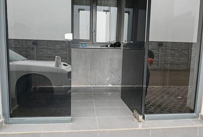 Casă individuală cu 4 camere cu Canalizare în Prelungirea Ghencea - 19