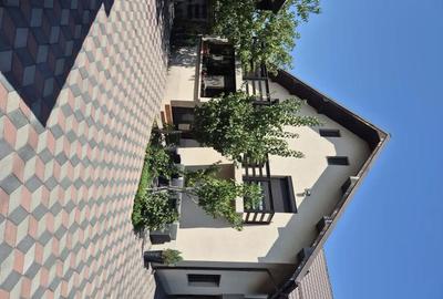 Casă cu 8 camere cu Teren 800 Mp în Central - 2