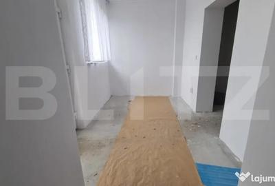 Casă cu 2 camere cu Teren 4600 Mp în Central - 8