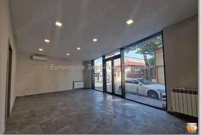 Spațiu comercial, de 44 mp, în Trocadero - 2