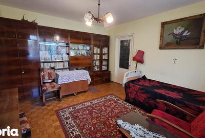 Apartament cu 3 camere semidecomandat în Decebal - 9