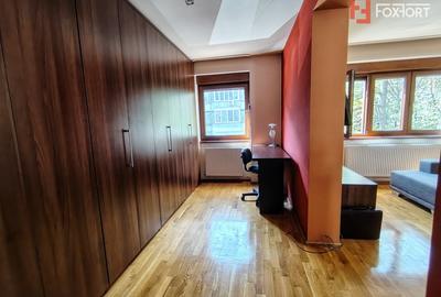 Apartament cu 4 camere decomandat, mobilat în Central - 7