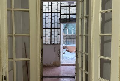 Apartament cu 4 camere decomandat în Central - 9