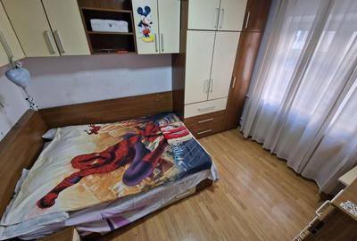 Piata Veteranilor Proprietar inchiriez apartament 3 camere - 7