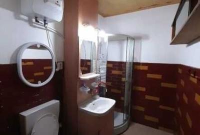 Garsonieră decomandată în Central - 2