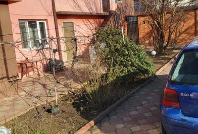 Casă cu Teren 500 Mp în Central - 1