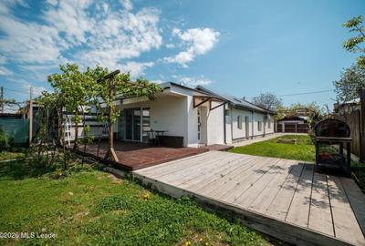 Casă cu 2 camere cu Garaj în Islaz - 12