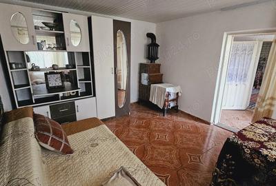 Casă cu 2 camere în Grozești - 1