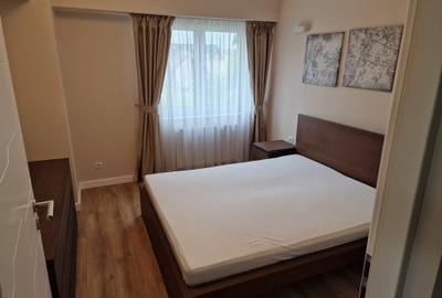 De inchiriat apartament 2 camere decomandate Zamca - 3