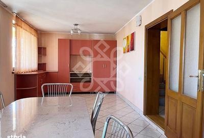Casă cu 8 camere cu Teren 1270 Mp în Ciupercenii Noi - 4