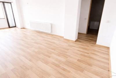 Apartament cu 2 camere decomandat în Km 5 - 7