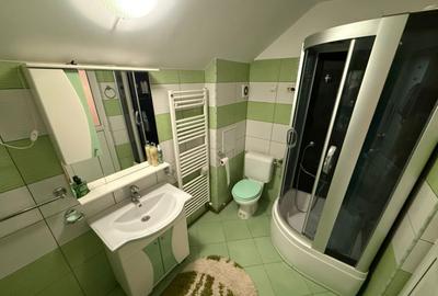 Casa cu garaj ?i 2 ?eminee, langa Parcul Mare Str. - 7