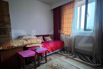 Apartament cu 2 camere, semidecomandat, zona micro 3 - 1