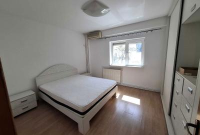Apartament cu 4 camere decomandat în 13 Septembrie - 2