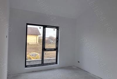Casă cu Teren 440 Mp în Ghiroda - 4