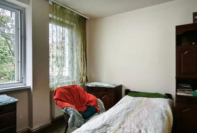 Apartament cu 3 camere decomandat în 1 Decembrie 1918 - 2