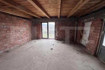 Casă cu 12 camere cu Teren 3730 Mp în Stremț - 7