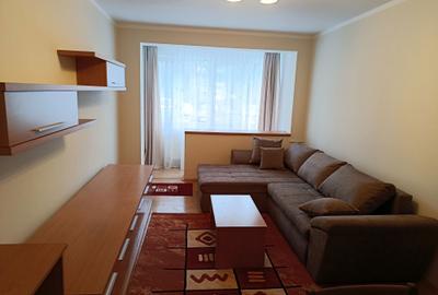 Apartament cu 3 camere decomandat, mobilat în Cetății