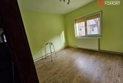 Apartament cu 3 camere, decomandat cu vedere pe 3 parti - zona Miorita - 6