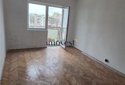 Apartament cu 3 camere decomandat în Micro 17 - 1