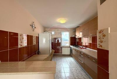 Apartament 4 camere de inchiriat, complet mobilat si utilat - 14