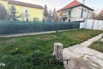Casă cu 4 camere cu Canalizare în Central