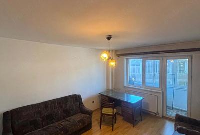 Apartament cu 3 camere decomandat în Central - 3