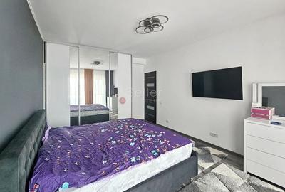 Apartament cu 3 camere decomandat, mobilat în Rulmentul