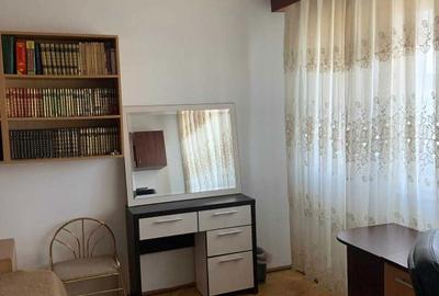 Apartament cu 3 camere în Central - 3