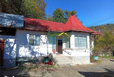 Casă cu 3 camere cu Teren 575 Mp în Central - 9