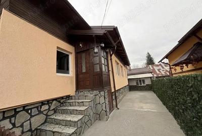 Casă cu 6 camere cu Teren 210 Mp în Zamora