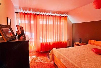 Casă cu 6 camere cu Teren 1250 Mp în Central