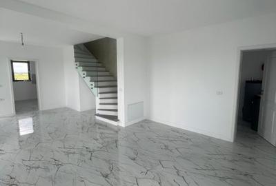 Duplex despartit prin camera tehnica - 6