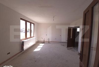 Casă cu 4 camere în Lazuri - 3