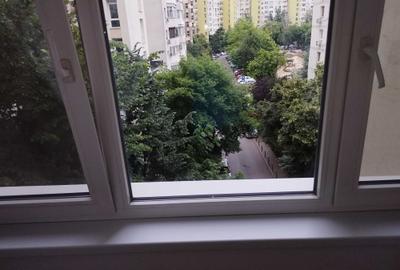 Garsonieră decomandată în Central - 4
