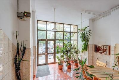 Unirii - Negru Voda, apartament 2 camere spatios, nemobilat, 70 mp. - 12