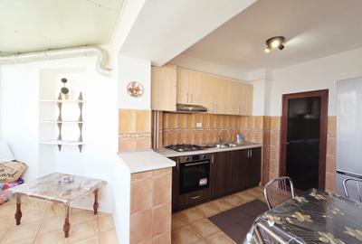 Apartament cu 3 camere decomandat, mobilat în Piața Centrală - 2