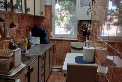 Apartament cu 3 camere semidecomandat în Central - 3