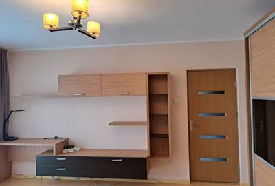 Apartament cu 2 camere decomandat în Central - 1