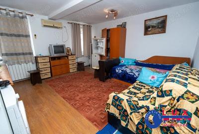 Garsonieră decomandată în Vest - 4
