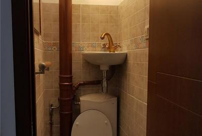 Apartament cu 3 camere semidecomandat în Central - 7