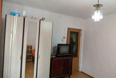 Camera de inchiriat in apartament 2 cam. - 3