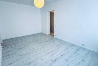 Apartament 3 Camere - Semidecomandat - Zona Titan - 2