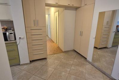 Apartament cu 3 camere decomandat în Titan - 2