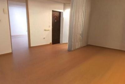 Apartament cu 2 camere semidecomandat, mobilat în Drumul Taberei