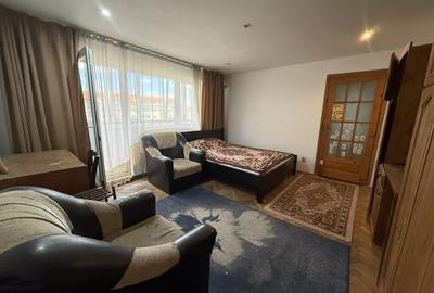 Apartament spatios, 2 camere, 51 mp utili + balcon - Girocului - 2