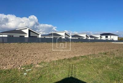 Teren Construcții intravilan de 3500 mp, în Cristian - 3