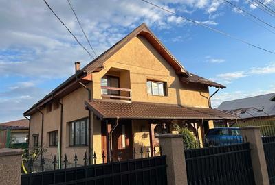 Casă cu 4 camere cu Teren 500 Mp în Central - 7