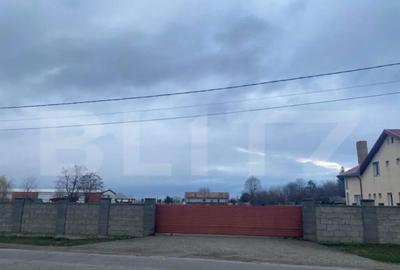 Teren de 8000 mp, în Cornu Luncii - 2
